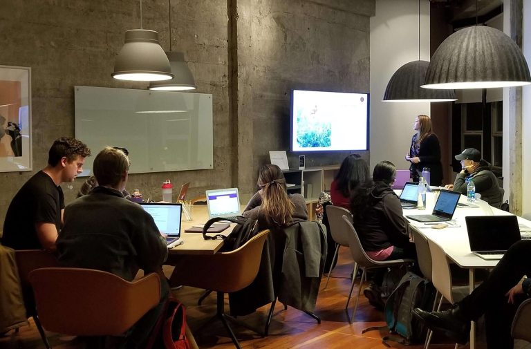 چگونه یک تقویم رسانه‌های اجتماعی برای برنامه‌ریزی محتوای خود ایجاد کنیم؟